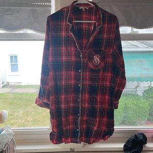 Victoria’s Secret holiday edition nightgown